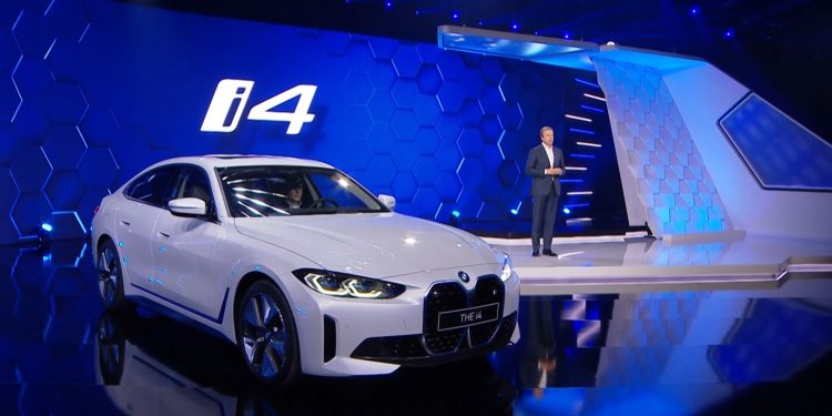 BMW i4 está a chegar com até 530cv e 590km de autonomia! 18