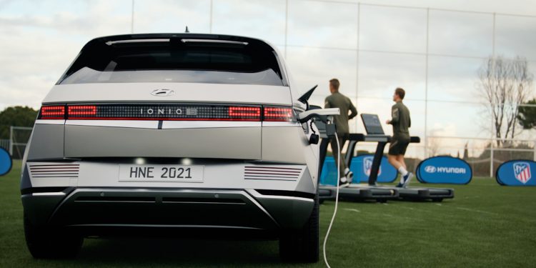 Hyundai IONIQ 5 fornece energia a uma sessão de treino do Atlético de Madrid 15