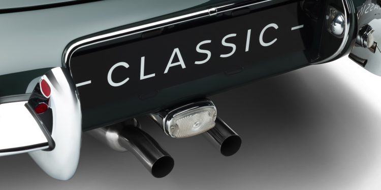 Jaguar Classic apresenta dois Jaguar E-TYPE 60 Collection Edition totalmente restaurados! 26