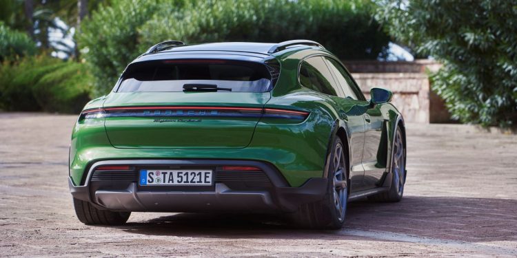 Porsche Taycan Cross Turismo vai ser lançado no verão com preços a partir de 97.582 euros 14