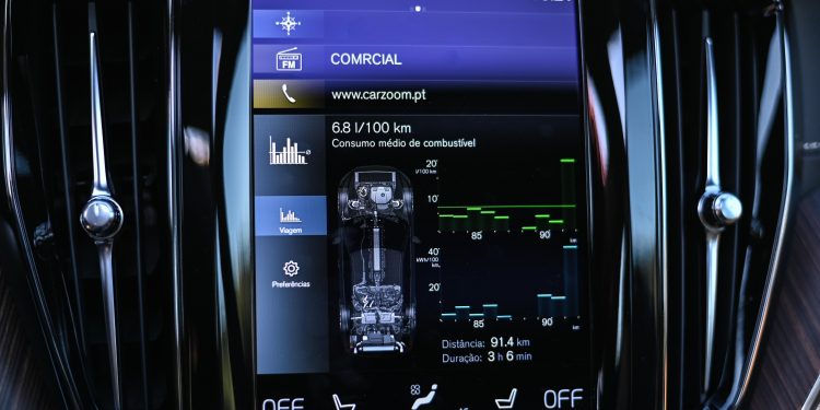 Volvo XC60 T6 Plug-In Hybrid: Melodia da vida! 48