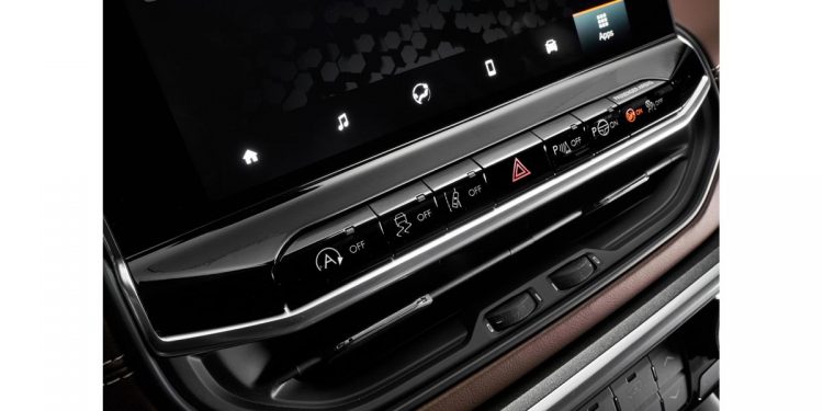 Novo Jeep Compass disponível a partir de maio 33