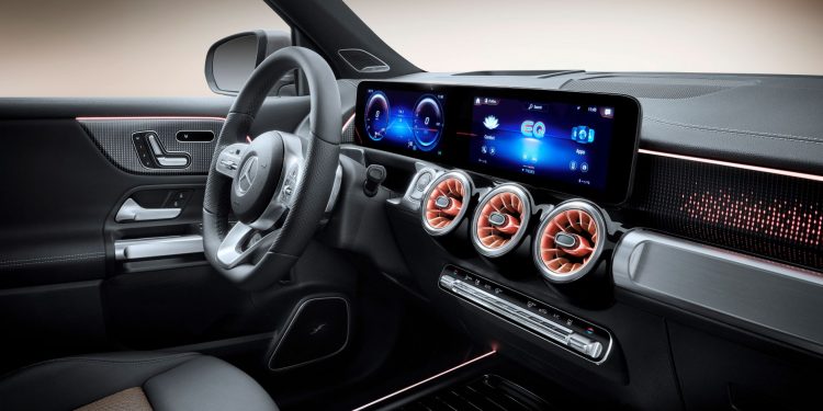 Mercedes-Benz EQB o novo SUV compacto totalmente elétrico com até sete lugares (vídeo) 22