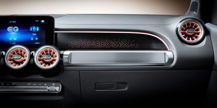 Mercedes-Benz EQB o novo SUV compacto totalmente elétrico com até sete lugares (vídeo) 23