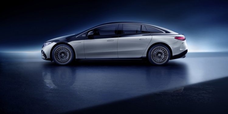 Mercedes-EQ apresenta a primeira limousine de luxo totalmente elétrica EQS (video) 30
