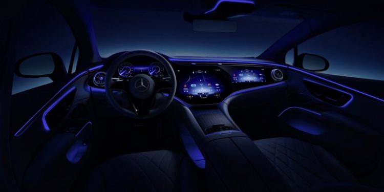 Mercedes-EQ apresenta a primeira limousine de luxo totalmente elétrica EQS (video) 35
