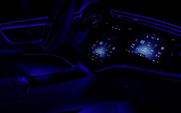 Mercedes-EQ apresenta a primeira limousine de luxo totalmente elétrica EQS (video) 38