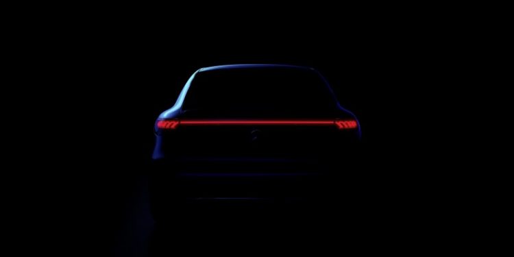 Mercedes-EQ apresenta a primeira limousine de luxo totalmente elétrica EQS (video) 41
