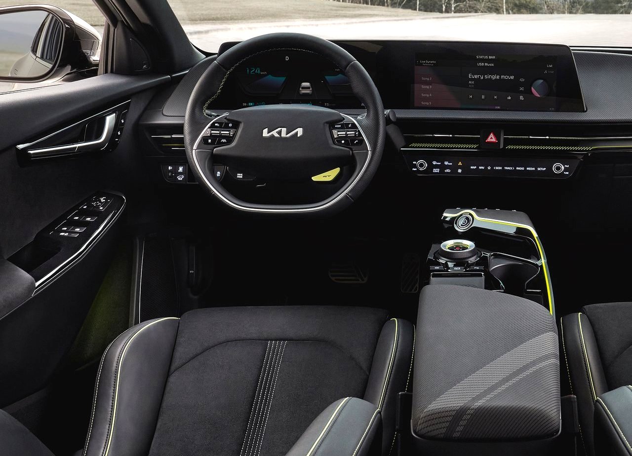 Kia Portugal celebra chegada da nova imagem com revelação da gama nacional do EV6 19