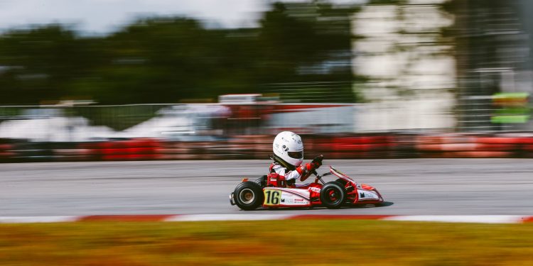 Lourenço Antunes em grande plano na estreia no CPK 14