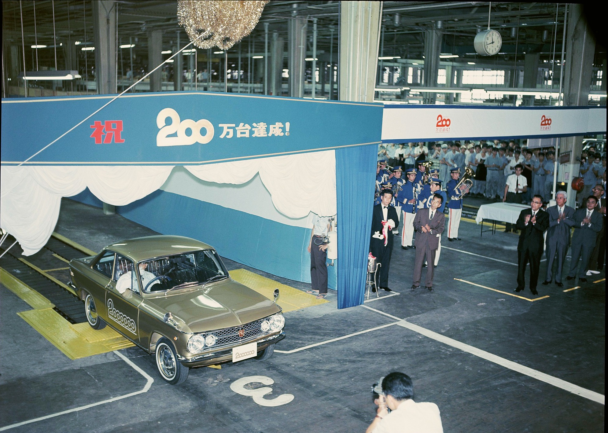 A cor nos automóveis: Uma questão de expressão individual 20