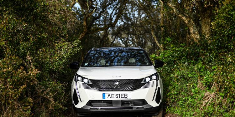 Peugeot 3008 GT Hybrid4: Leão endiabrado! 59 Peugeot 3008 GT Hybrid4: Leão endiabrado! 59