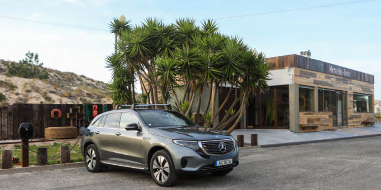 Novo Mercedes-EQ Lounge o edificio com forte ligação ao Oceano 24