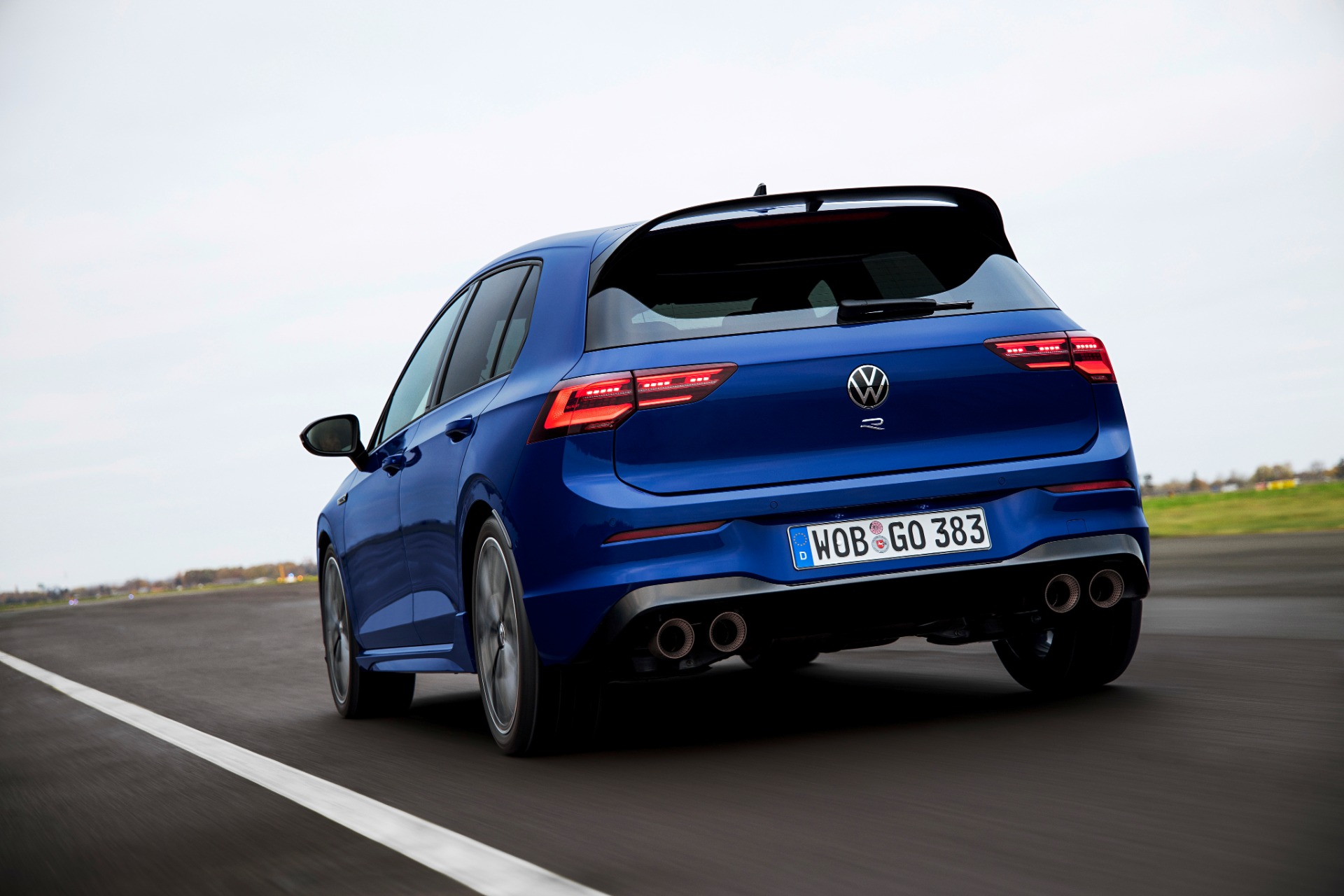 Prestações e desempenho do novo Volkswagen Golf R estabelecem novos padrões (video) 13