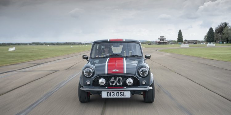 DBA MINI Oselli Edition: Exclusividade para quem gosta de guiar! (vídeo) 26