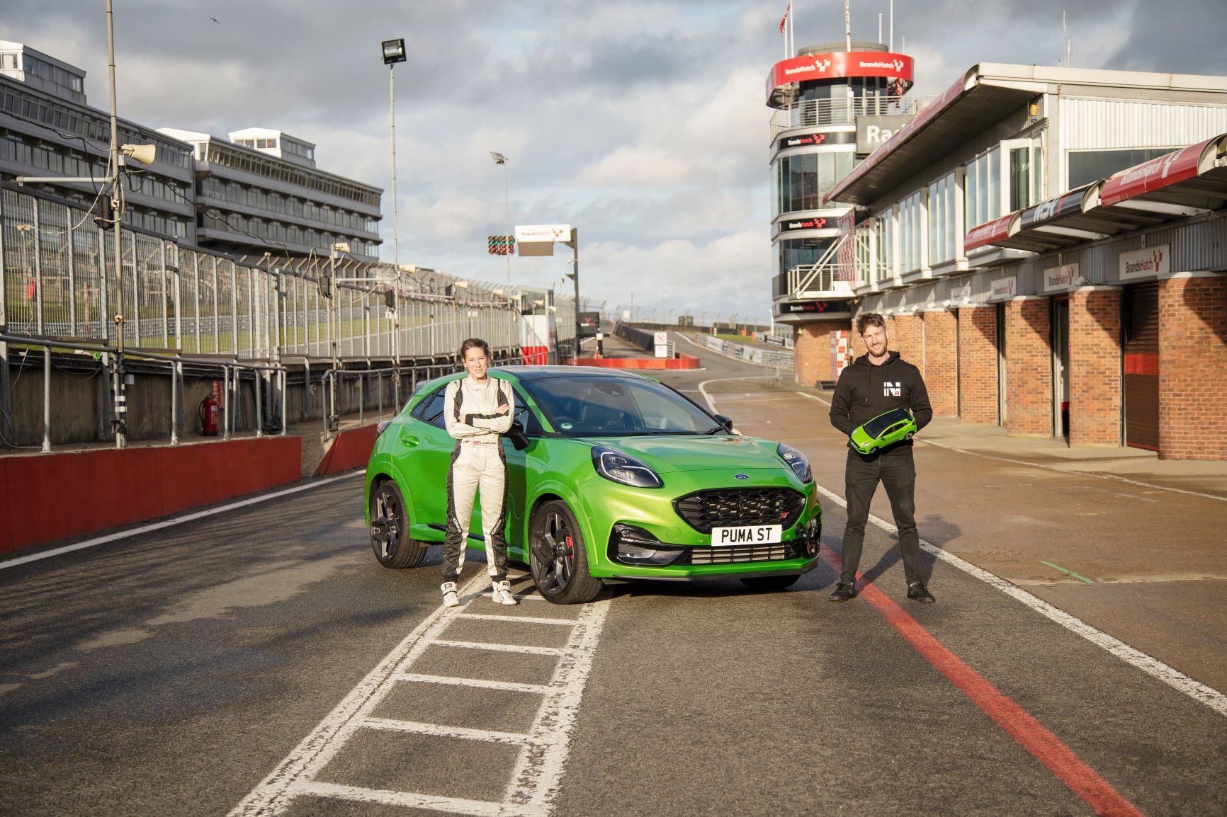 Ford Puma ST Posto À Prova Em Corrida “David Vs Golias” Com Modelo Telecomandado (vídeo) 16