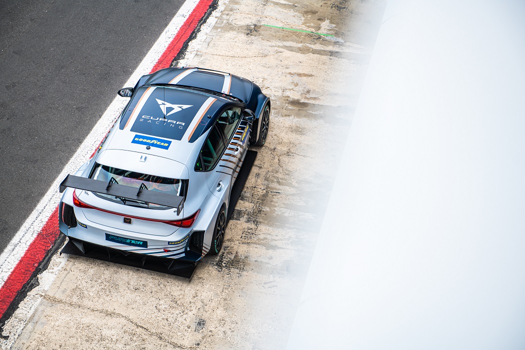 CUPRA junta-se à revolução das corridas de carros de turismo em competição no PURE ETCR 14