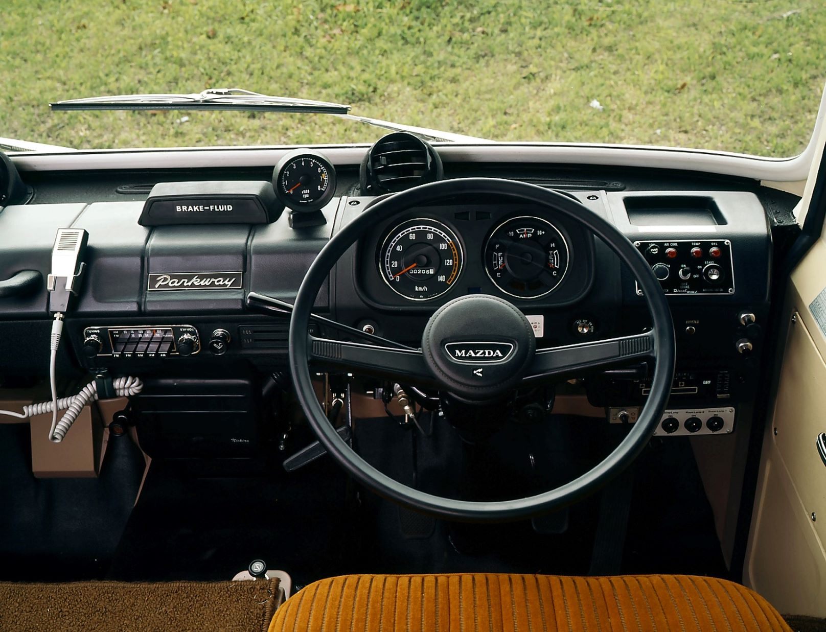 Mazda Parkway um unicórnio de motor rotativo 17