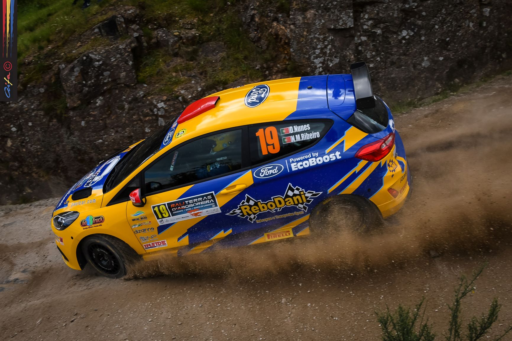 Ford Fiesta Rally3 faz a estreia em pisos de asfalto 14