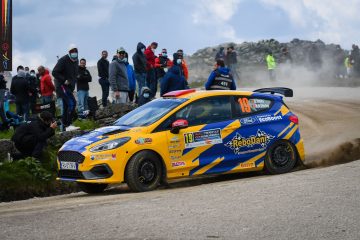 Ford Fiesta Rally3 faz a estreia em pisos de asfalto 23