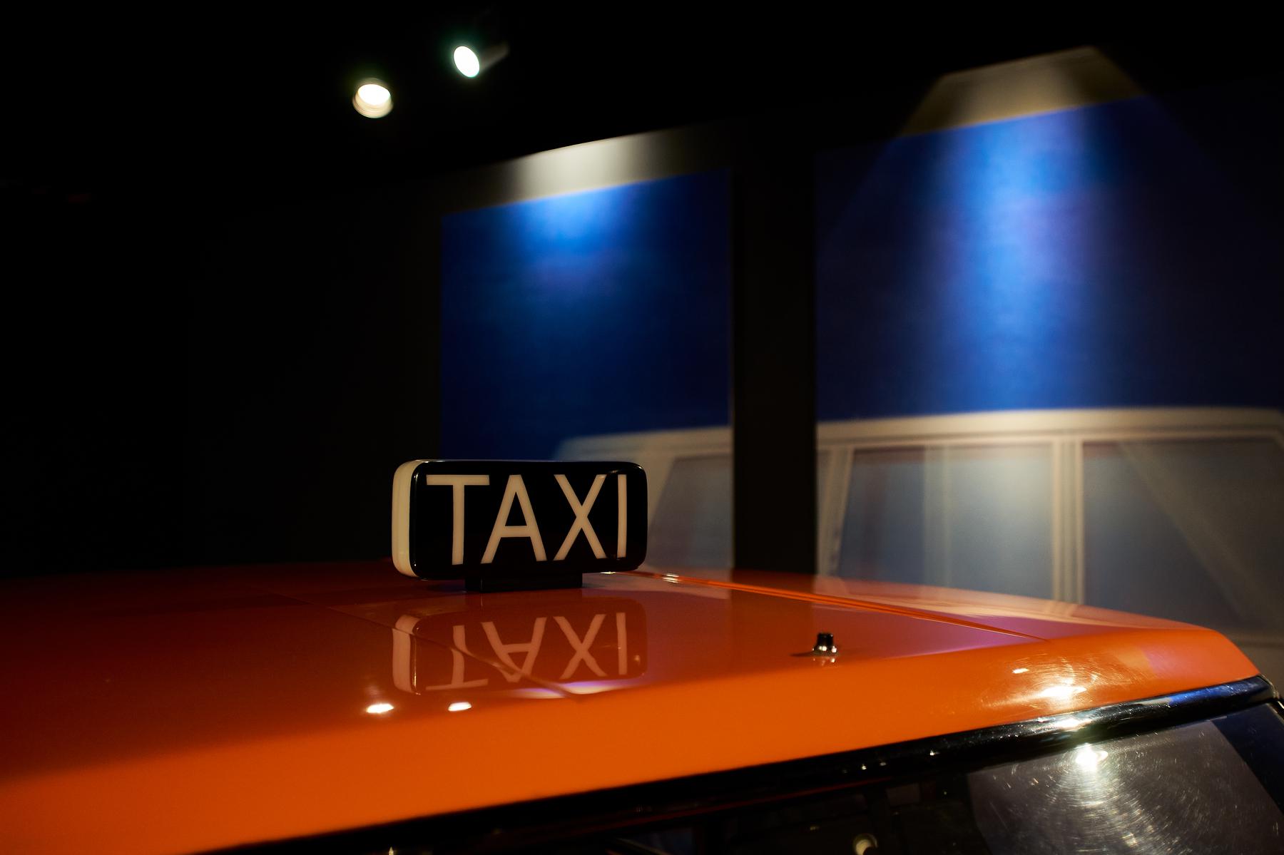Protótipo de Manzù para o Fiat City Taxi em destaque na exposição "Che macchina!” (“Que carro!”) 17