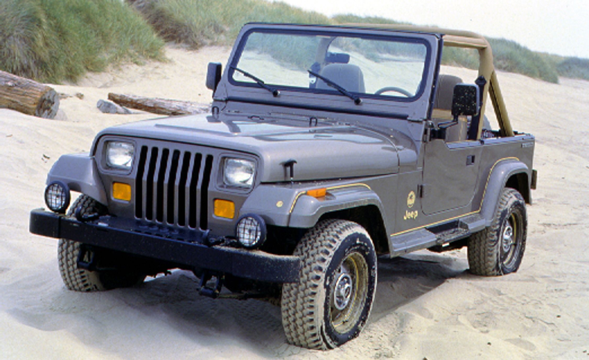 Marca Jeep® celebra 80 Anos na construção de um presente e um futuro elétricos 18