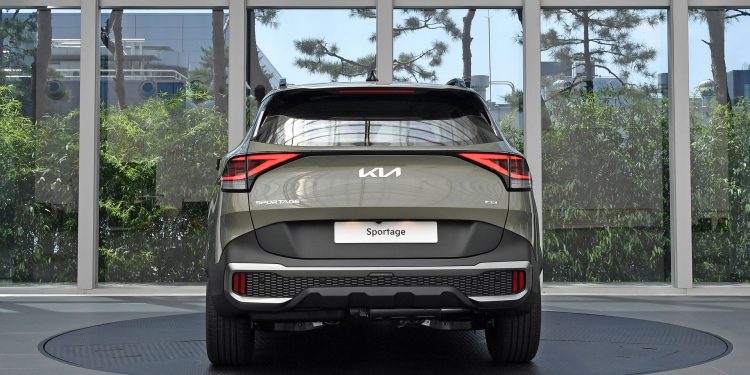 Novo KIA Sportage surge em vários níveis de equipamento numa galeria de imagens! 24