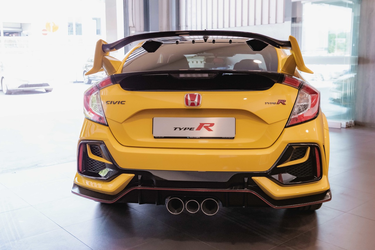 Honda Civic Type R Limited Edition já circula nas estradas portuguesas 16