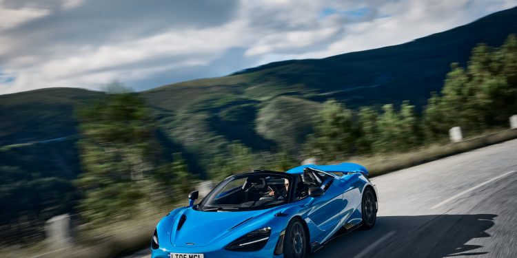 Mclaren revela o novo Mclaren 765LT Spider! 27