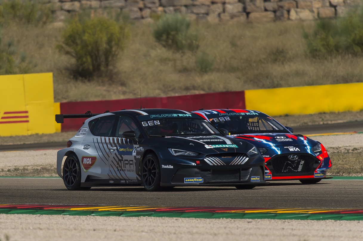 CUPRA anseia por dar um passo gigante na Hungria para estar mais perto da conquista do campeonato PURE ETCR 13