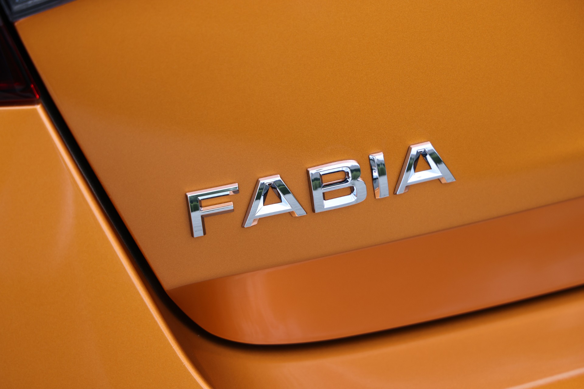 SKODA FABIA está maior e tem mais tecnologia (video) 17