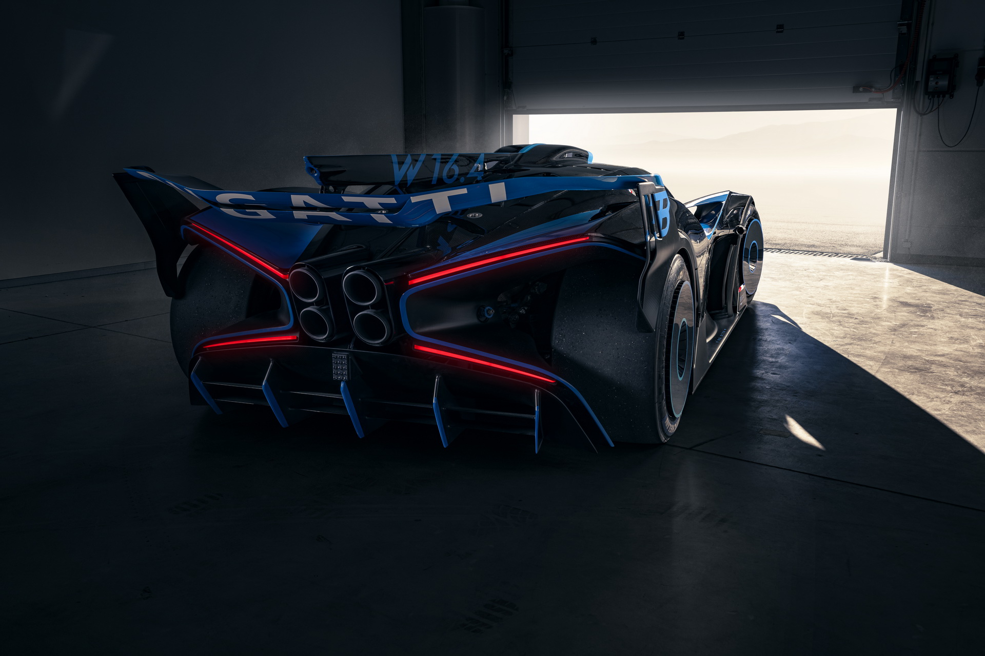 Bugatti Bolide pode chegar às linhas de produção como um Hiper Carro exclusivo de circuitos! (vídeo) 16 Bugatti Bolide pode chegar às linhas de produção como um Hiper Carro exclusivo de circuitos! (vídeo) 16