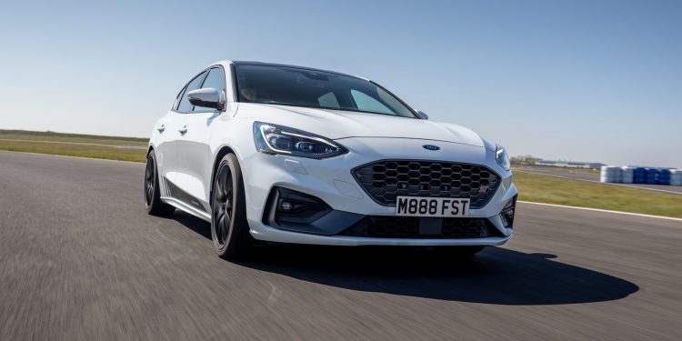 Mountune "espiga" o Ford Focus ST até aos 360 cavalos! 17