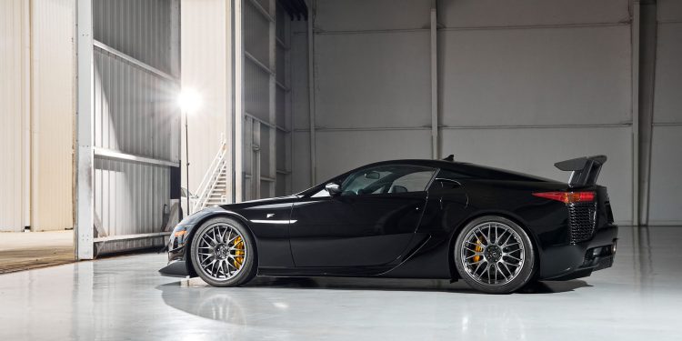 Lexus LFA Nurburgring Edition pode ultrapassar os 900.000€ em leilão! 28 Lexus LFA Nurburgring Edition pode ultrapassar os 900.000€ em leilão! 28