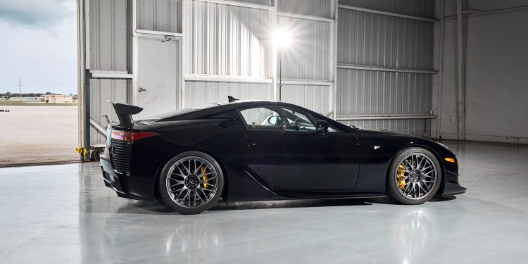 Lexus LFA Nurburgring Edition pode ultrapassar os 900.000€ em leilão! 27 Lexus LFA Nurburgring Edition pode ultrapassar os 900.000€ em leilão! 27