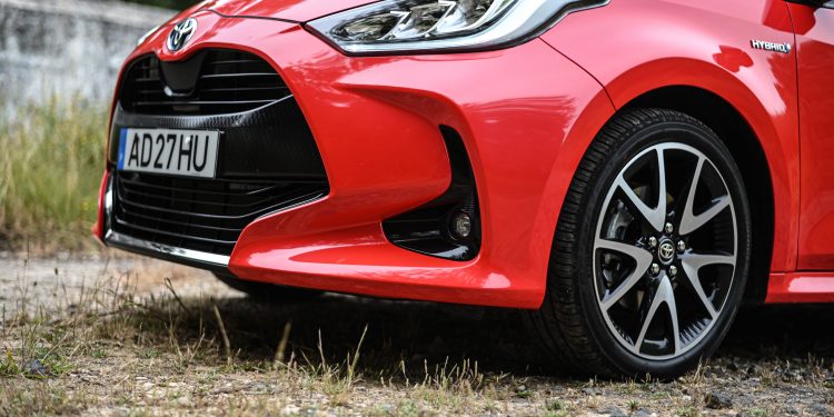 TOYOTA YARIS PREMIER EDITION 1.5 Hybrid: Um híbrido com alma! 37