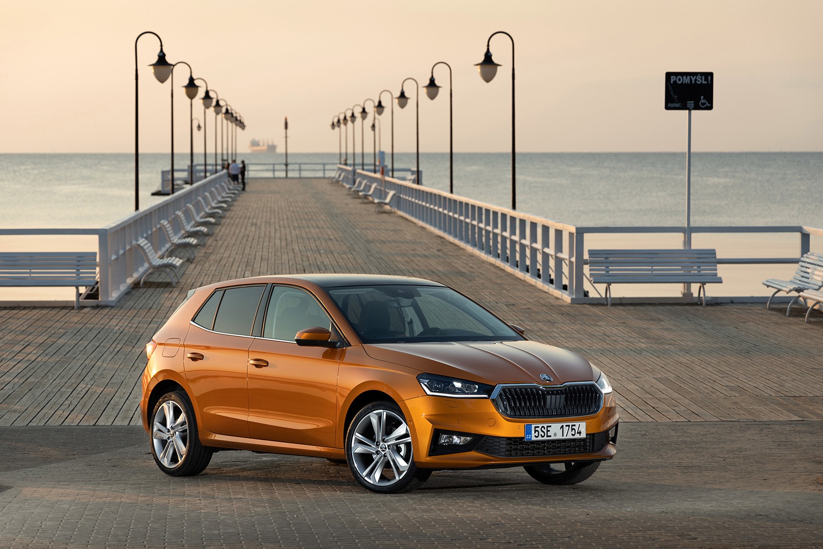 SKODA FABIA está maior e tem mais tecnologia (video) 22