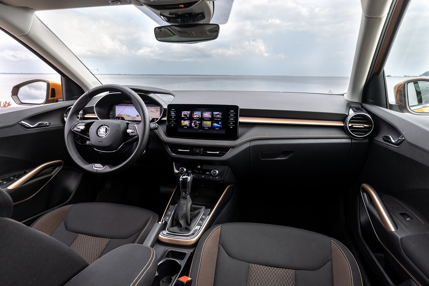 SKODA FABIA está maior e tem mais tecnologia (video) 19