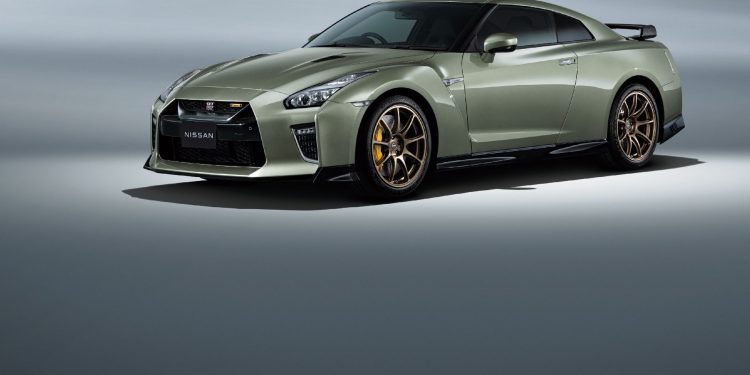 Novas versões do Nissan GT-R reveladas no Japão!(vídeo) 55