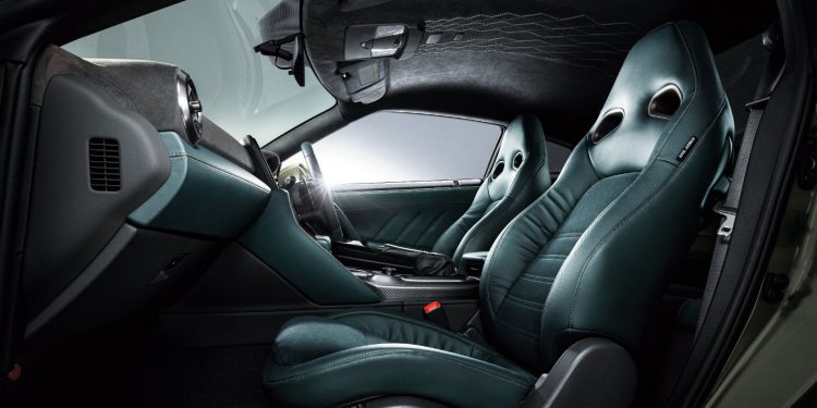 Novas versões do Nissan GT-R reveladas no Japão!(vídeo) 37