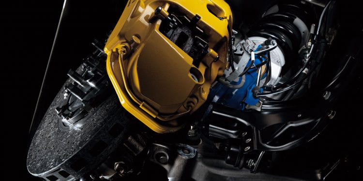 Novas versões do Nissan GT-R reveladas no Japão!(vídeo) 34