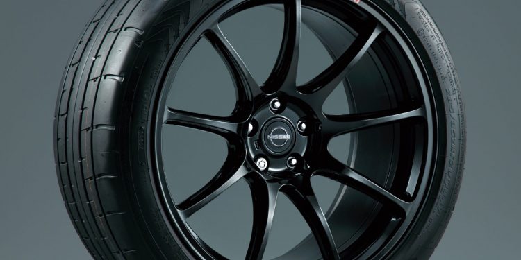 Novas versões do Nissan GT-R reveladas no Japão!(vídeo) 31