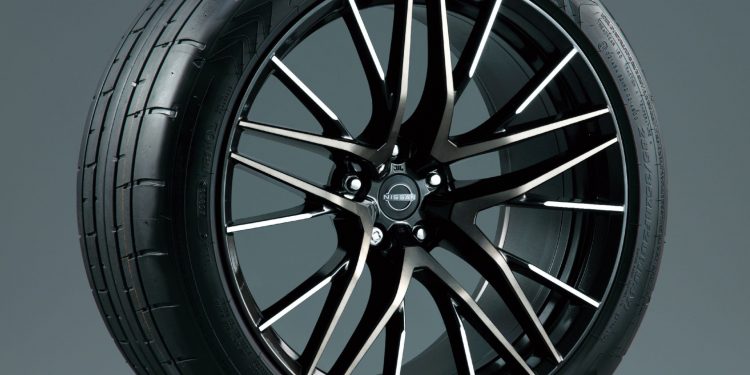 Novas versões do Nissan GT-R reveladas no Japão!(vídeo) 30