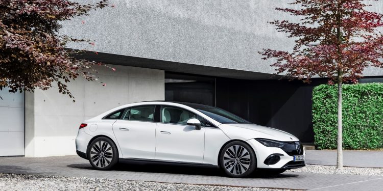 Preços indicativos de comercialização do novo EQE 350+ e Mercedes-AMG EQE 43 4MATIC 16