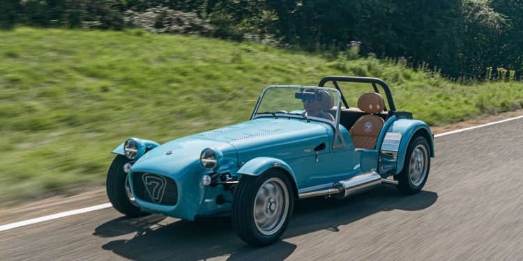 Caterham constrói Seven 170 a 137 metros de altitude! 25