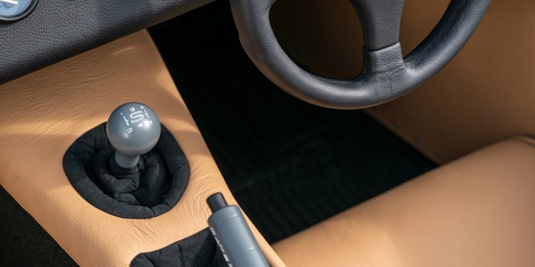 Caterham constrói Seven 170 a 137 metros de altitude! 20