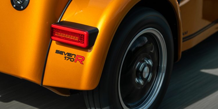 Caterham constrói Seven 170 a 137 metros de altitude! 34