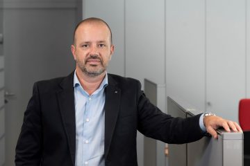 Edgar Santos é o novo diretor de recursos humanos da Renault Portugal, SA 13