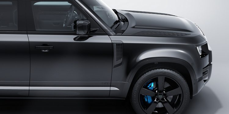 Land Rover revela Defender V8 Bond Edition limitado a 300 unidades! 21