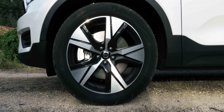 VOLVO XC40 T4 RECHARGE R-DESIGN: Ideal para cada ocasião! 47